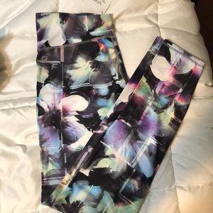 Full length Fabletics leggings! Size M